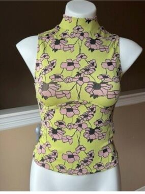 Zara Jacquard floral top sz M